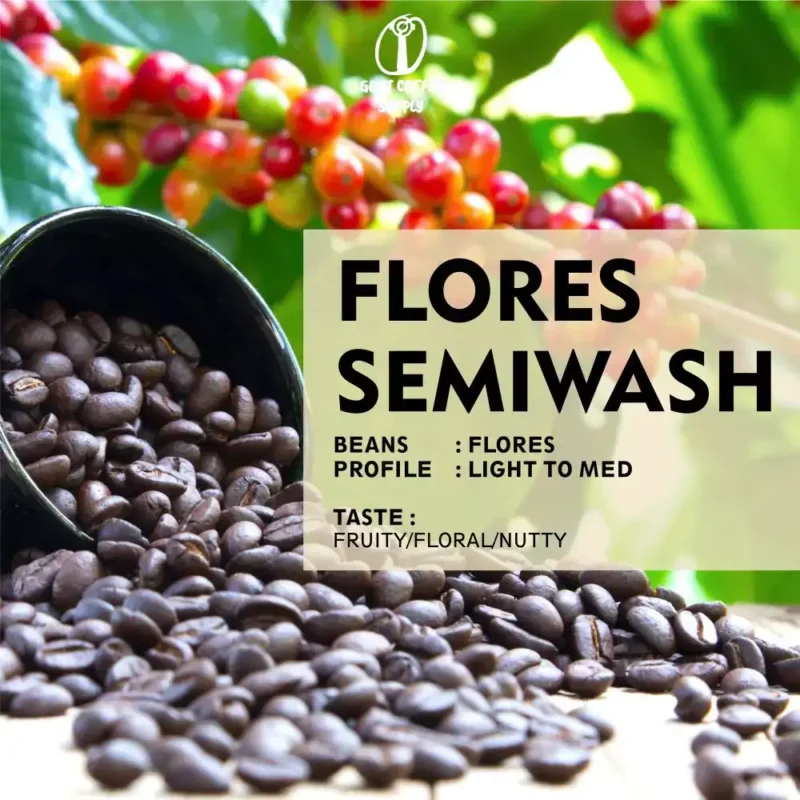 Close-up biji kopi Flores yang sudah di-roasting Light to Medium, menunjukkan karakteristik Wet Hulled.